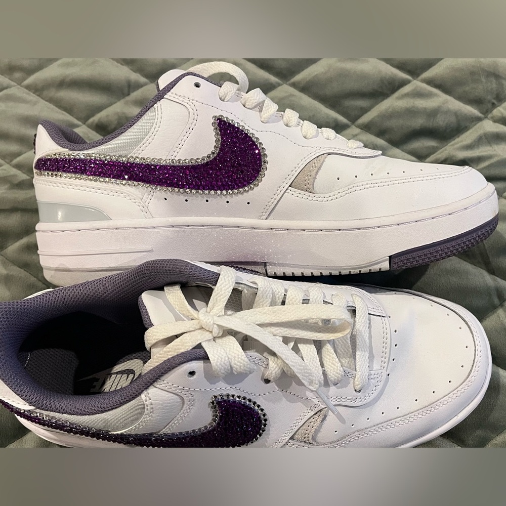 Nike Air Women's Bedazzled White and Purple Sneakers, size 10. EUC worn once